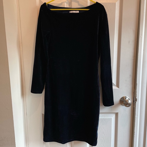 Reiss Dresses & Skirts - Reiss Velvet Blue Dress